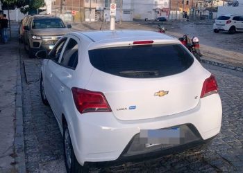 Coité – PM recupera veículo com restrição de furto/roubo