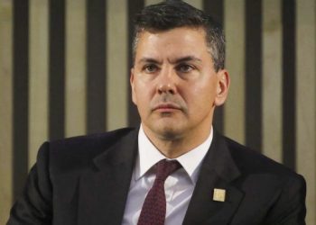 Presidente do Paraguai passa mal durante cúpula do G20 e é internado