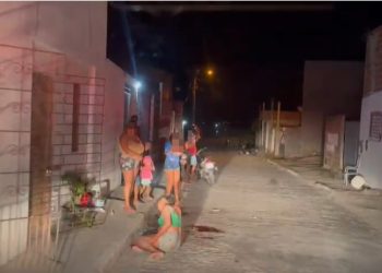 Após discussão com o marido, mulher pula do primeiro andar e fica ferida