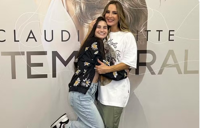 Claudia Leitte lamenta morte de bailarina de 21 anos: ‘Ainda não me recompus’