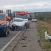 Motorista de carro de passeio fica gravemente ferido após colidir com caminhão na BR 324