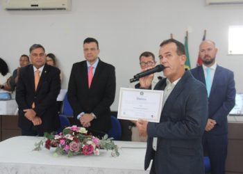 Depois de cinco diplomas de vereador, Guene do Contador é diplomado prefeito de Retirolândia