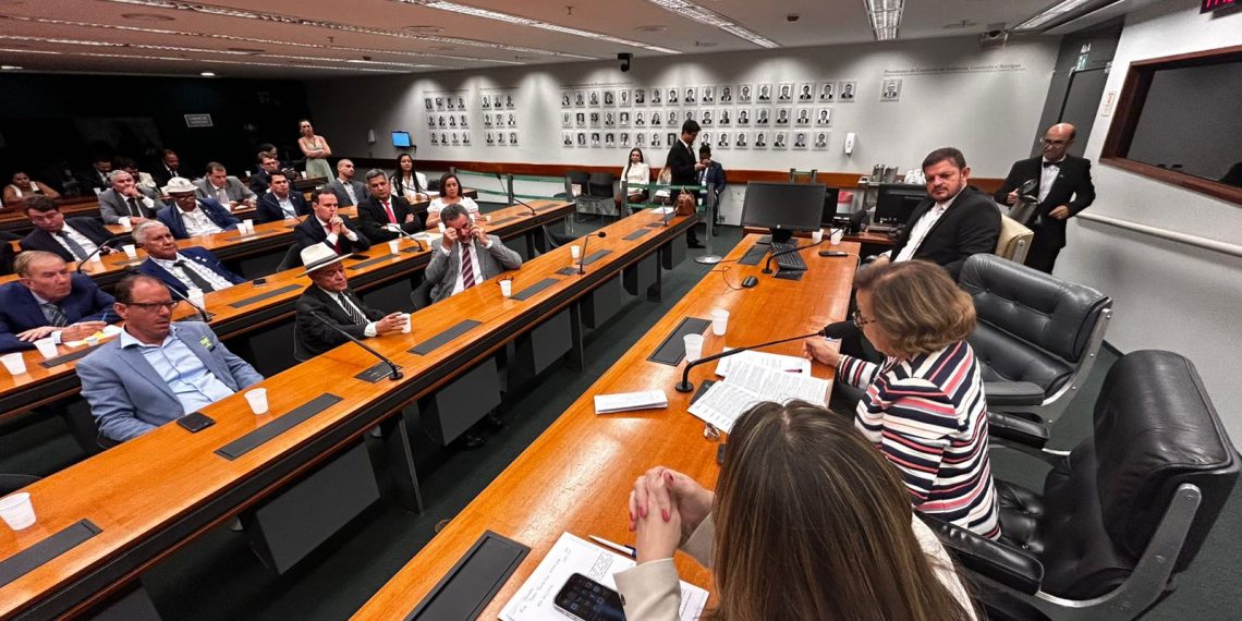 Em Brasília, prefeitos baianos pressionam para aprovar PEC do Refis Previdenciário dos municípios