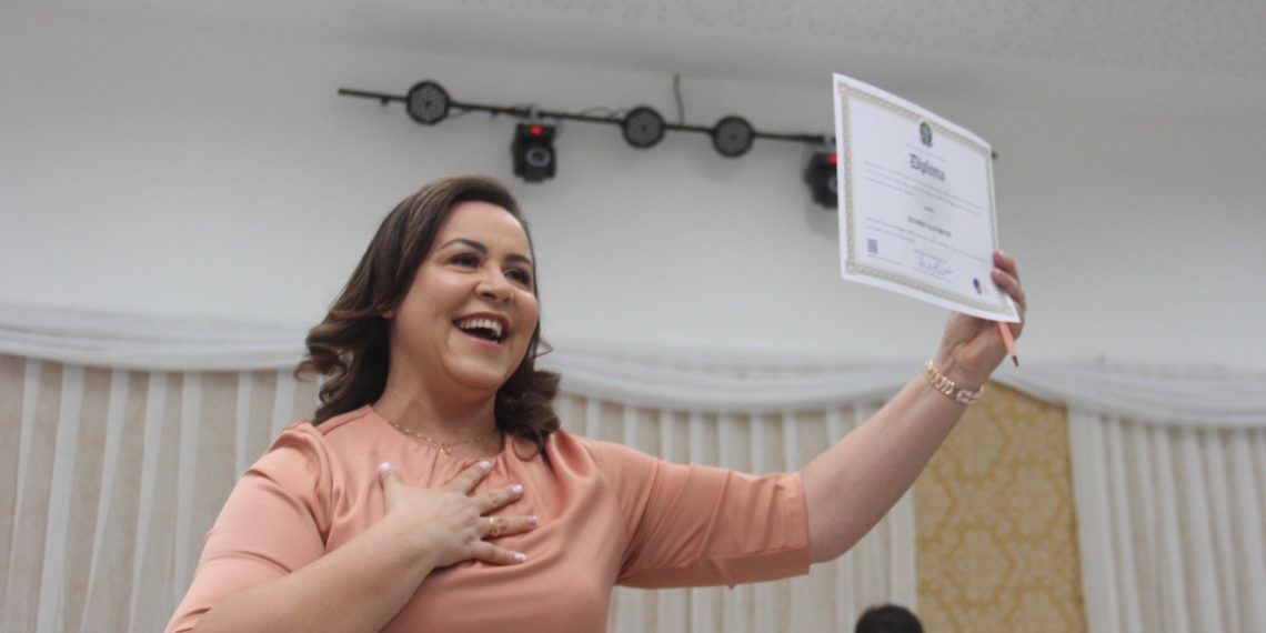 Silvania Matos é eleita presidente do Consórcio de Saúde da Região do Piemonte Norte de Itapicuru