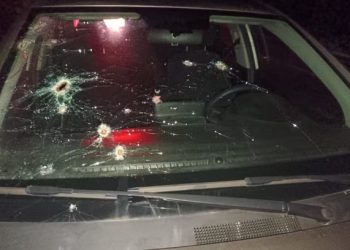 Sem habilitação, homem arremata em leilão carro perfurado por tiros e acaba autuado em rodovia de MG
