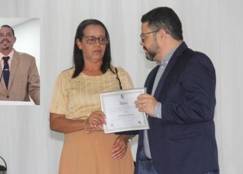 Prefeito, vice e vereadores eleitos em 6 de outubro são diplomados em Queimadas; mãe do vereador Ariel ‘in memoriam’ recebeu o diploma