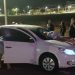 Ciclista é arremessado para dentro de carro após ser atropelado; ele sobreviveu e foi socorrido