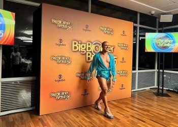 Roney Mattos natural de Euclides da Cunha é destaque no Fantástico em reportagem que ele conhece a a icônica casa do Big Brother Brasil