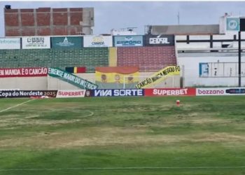 Fábio Mota detona gramado da Juazeirense, próxima adversária do Vitória no Baianão.” O gramado de Valente, minha cidade é melhor”, disse presidente