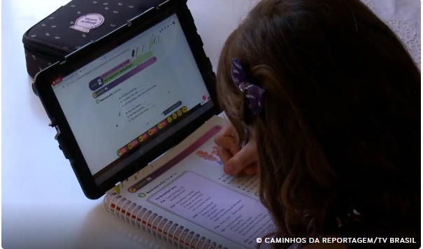 Uso inadequado da internet pode afetar saúde, diz especialista