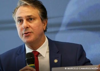 Enem 2024 registrou 12 redações com nota mil; uma da rede pública