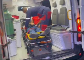 Homem fica ferido em acidente envolvendo Gol e Celta na BA 411