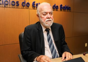 TCM apura irregularidades na transmissão de cargos municipais