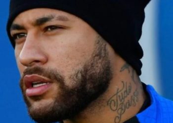 Santos fecha com volante ex-Bahia para jogar ao lado de Neymar
