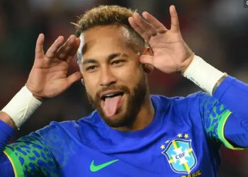 Neymar tem fortuna que compra qualquer clube brasileiro e é capaz de comprar o Santos seis vezes