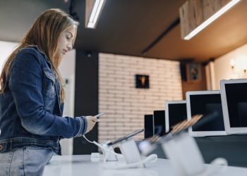 Qual celular Motorola comprar em 2025? Veja o que considerar ao escolher e os modelos recomendados