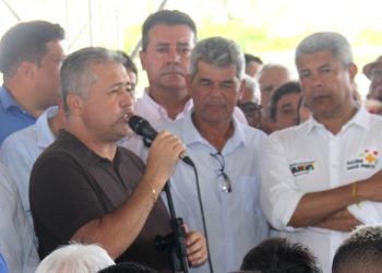 Alex da Piatã e Ilario Carneiro comemoram autorização do governador Jerônimo para construção do Hospital e Maternidade Regional em Serrinha