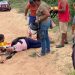 Irmãs ficam feridas após sofrerem queda de moto na BA 120