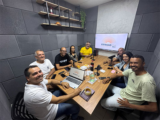 Rádio Estação FM 101.9 inicia transmissões em caráter experimental em Santaluz e região