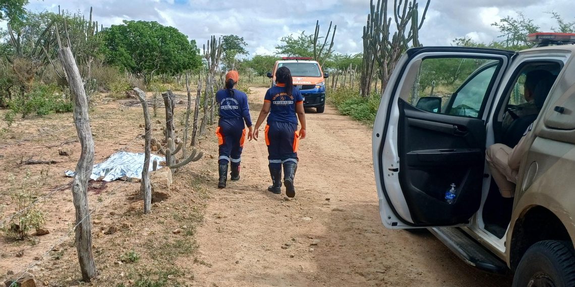 Jovem é encontrado morto a golpes de arma branca na zona rural de Riachão do Jacuípe