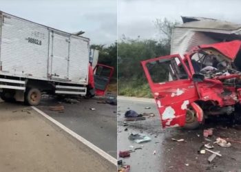 Colisão entre caminhão e carreta deixa quatro mortos na BR-242; via foi interditada por sete horas