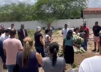 Corpo de Ernesto Reyes é sepultado em Coité. Saiba a nova versão do crime