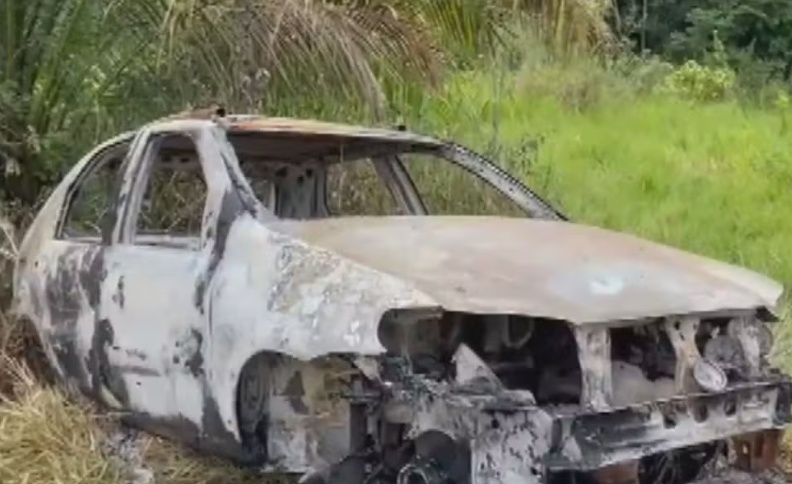 Carro usado por suspeitos de matar advogada criminalista a tiros é encontrado carbonizado