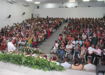 Com Casa da Cultura lotada, Jornada Pedagógica da rede municipal de ensino de Valente é aberta