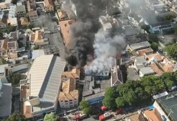 Incêndio atinge fábrica de fantasias de carnaval na zona norte do RJ