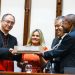 Presidente Ivana Bastos e o deputado Alex da Piatã entregam título de Cidadão Baiano ao Arcebispo Primaz do Brasil