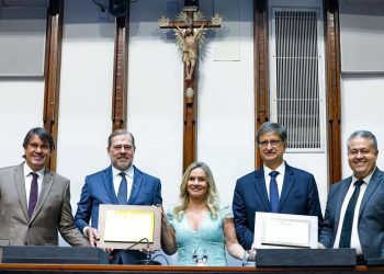 ALBA  – Sessão em homenagem ao ministro Dias Toffoli e ao procurador-geral Paulo Gonet é marcada pela emoção