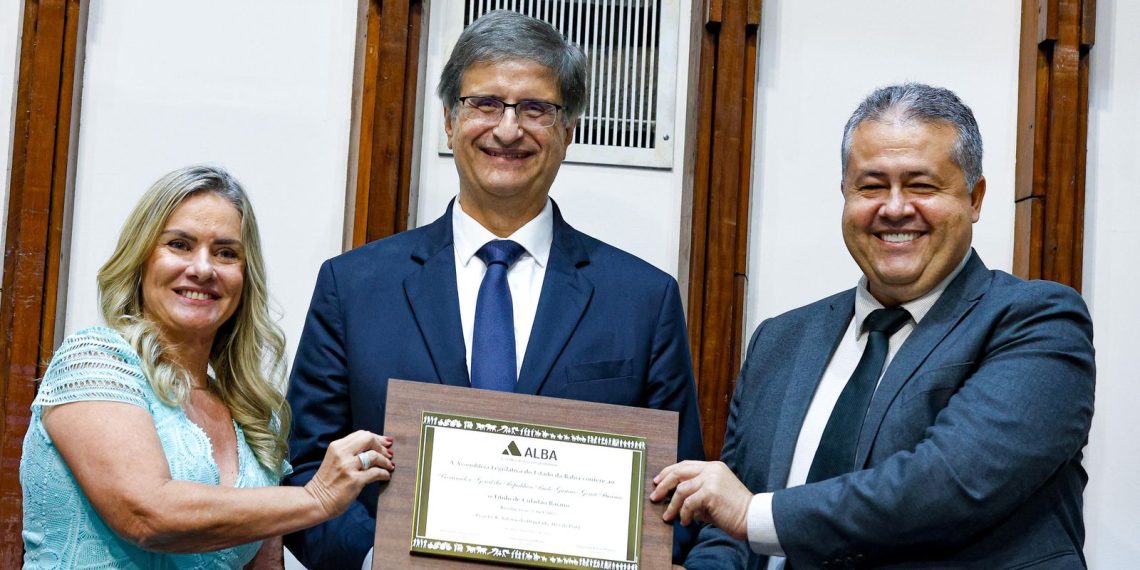 ALBA  – Sessão em homenagem ao ministro Dias Toffoli e ao procurador-geral Paulo Gonet é marcada pela emoção