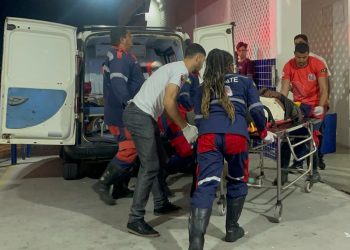 Homem é socorrido em estado gravíssimo após receber tiro de espingarda