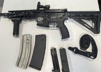 Fuzil calibre 556 é apreendido pela 48ª CIPM em ônibus vindo do Rio de Janeiro para capital baiana