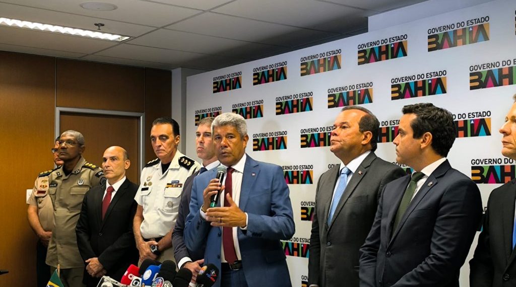 Jerônimo anuncia reforma na Segurança Pública e promove mudanças nos comandos; confira