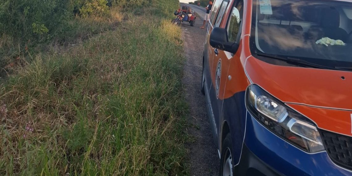 Homem é socorrido com escoriações e suspeita de fraturas após sofrer acidente na BR 324