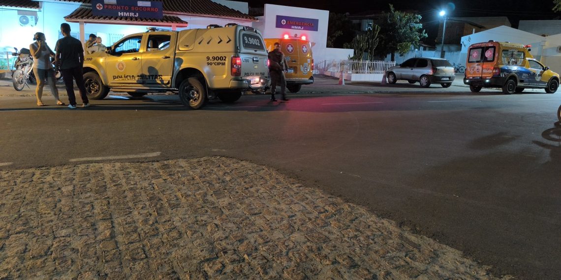 Brigada Anjos Jacuipenses é acionada para socorrer vítima de acidente e encontra homem baleado