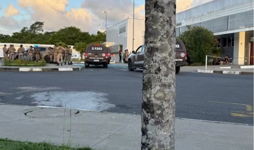 Polícia identifica 11 dos 12 suspeitos mortos em operação no subúrbio de Salvador; resistentes  tinham entre 17 e 27 anos