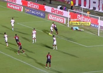 Náutico quebra invencibilidade do Vitória e se classifica na Copa do Brasil