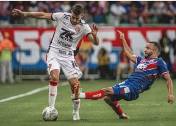 Bahia faz gol cedo, domina o Vitória e abre vantagem na final do Baiano