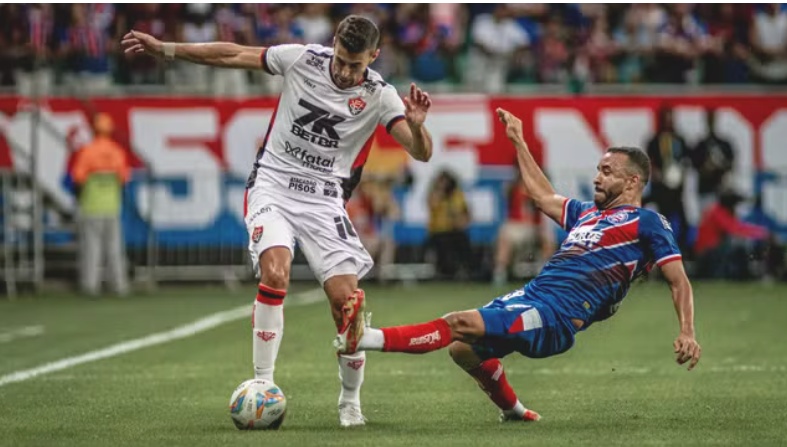 Bahia faz gol cedo, domina o Vitória e abre vantagem na final do Baiano