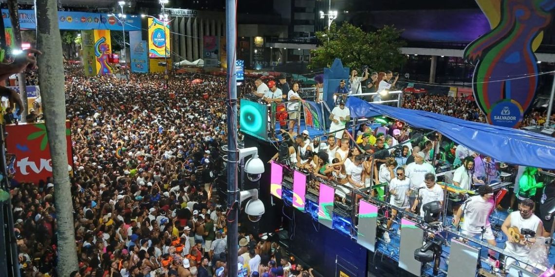 Salvador: Kannário abandona trio após confusão com a PM na pipoca: ‘Precisa ser respeitada como a de Bell e Saulo’