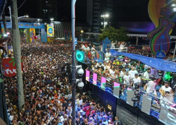Salvador: Kannário abandona trio após confusão com a PM na pipoca: ‘Precisa ser respeitada como a de Bell e Saulo’