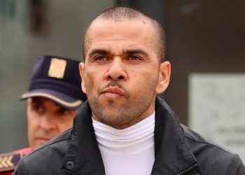 Daniel Alves é absolvido pela Justiça da Espanha da condenação por estupro