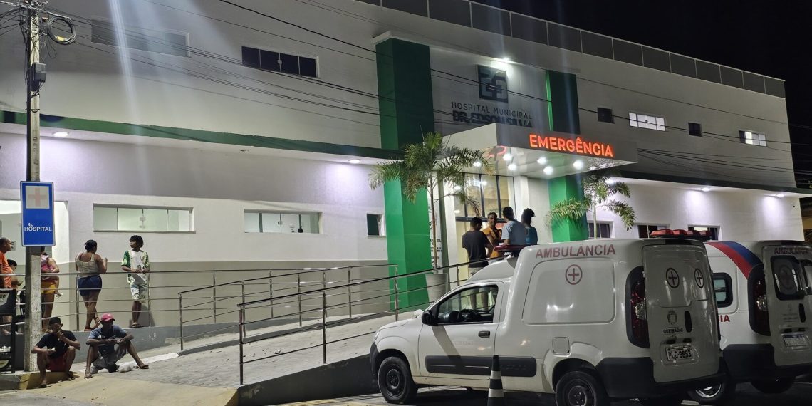 Idoso de 84 anos é ferido a golpes de faca enquanto jogava dominó