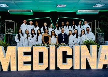 FARESI realiza cerimônias do jaleco para os cursos de Medicina e Odontologia