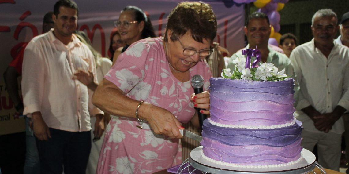 Paripiranga: deputada Fátima Nunes volta à Conceição de Campinas onde nasceu para comemorar seus 72 anos