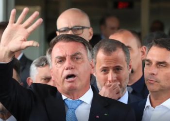 Moraes nega pedido para prender Bolsonaro