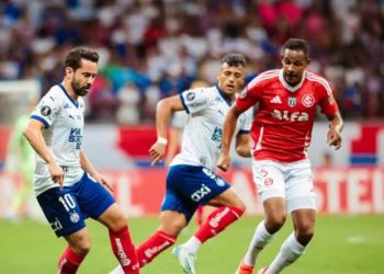 Libertadores: Em jogo de estreia, Bahia abre placar mais cede empate ao Internacional