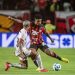 Brasileirão: Vitória leva gol no fim, perde para o Flamengo e segue sem pontuar